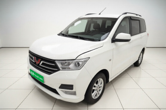 五菱汽车 五菱宏光 2021款 1.5L改款 S舒适型 电动助力LAR