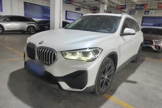 宝马X1 2021款 改款 sDrive20Li 时尚型