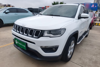 Jeep 指南者 2019款 220T 自动悦享版