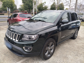 Jeep 指南者(进口) 2014款 改款 2.4L 四驱舒适版