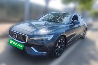 沃尔沃S60 2020款 T4 智逸豪华版