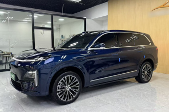 深蓝汽车 深蓝S09 2025款 四驱Ultra+ 高定版