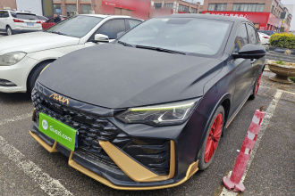 东风风神 奕炫MAX 2021款 1.5T 暗夜圣光版（混动）