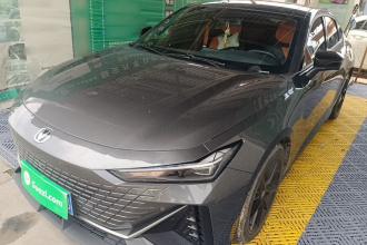 长安UNI-V 2022款 1.5T 尊贵型