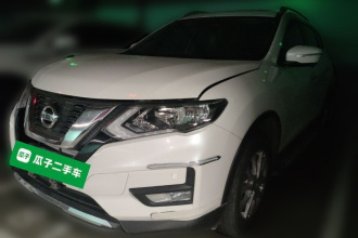 日产 奇骏 2022款 2.0L 两驱智联舒享版