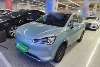 哪吒汽车 哪吒V 2022款 潮 300 Lite 磷酸铁锂