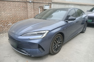 比亚迪 海豹 2024款 荣耀版 DM-i 1.5L 121km 豪华型
