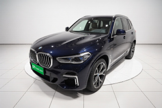 宝马X5 2022款 改款 xDrive 40Li 尊享型M运动套装