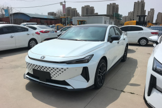 长安UNI-V 智电iDD 2024款 蓝鲸智电iDD 136km 智尊型