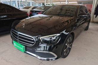 奔驰E级新能源 2022款 E 350 e L 插电式混合动力轿车