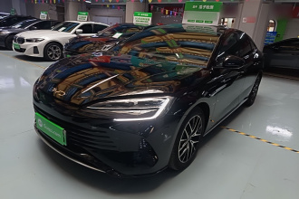 比亚迪 海豹 2024款 荣耀版 DM-i 1.5L 121km 豪华型