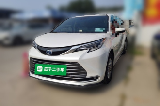 丰田 赛那SIENNA 2021款 2.5L混动 尊贵版