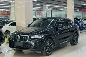 宝马X4 2022款 xDrive 25i M运动套装