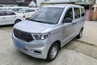 五菱汽车 五菱宏光V 2021款 1.5L劲享版LAR