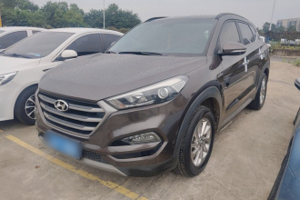 现代 途胜 2018款 1.6T 双离合两驱15周年特别版