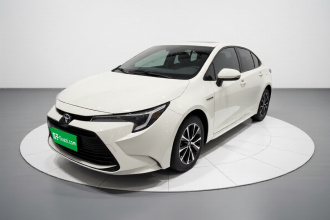丰田 雷凌 2023款 智能电混双擎 1.8L 豪华版