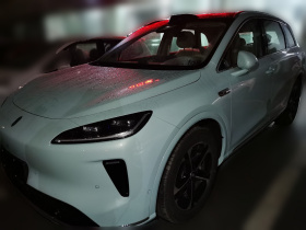 鸿蒙智行 尚界H5 2025款 纯电 Max 长续航