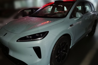 鸿蒙智行 尚界H5 2025款 纯电 Max 长续航