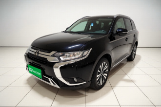 三菱 欧蓝德 2021款 改款 2.0L 两驱畅享版 5座