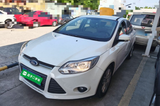 福特 福克斯 2012款 三厢 1.6L 手动舒适型