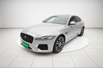 捷豹XFL 2023款 XFL 2.0T P250 两驱尊享豪华版