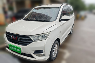 五菱汽车 五菱宏光 2019款 1.5L S舒适型国VI LAR