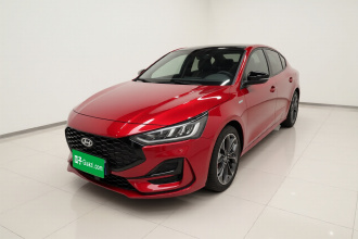 福特 福克斯 2022款 三厢 EcoBoost 180 自动ST Line