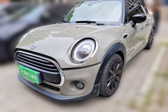 MINI 2018款 1.5T COOPER 艺术家