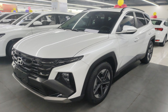现代 2025款 途胜L 1.5T 精英版