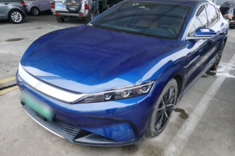 比亚迪 汉 2022款 EV 创世版 610KM四驱尊享型