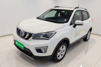 长安CS15 2016款 1.5L 手动时尚版