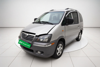 东风风行 菱智 2010款 Q3 2.0L 7座标准天窗版