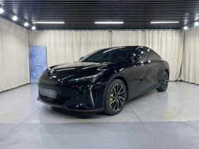 ARCFOX极狐 极狐 阿尔法S5 2025款 改款 668MAX神行版 200kW