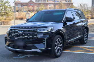福特 探险者 2024款 2.3T EcoBoost 四驱钛金版 6座