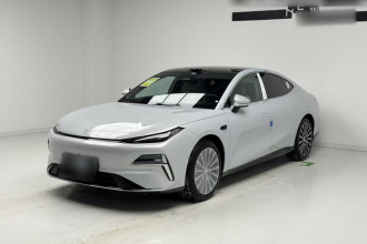 吉利银河 银河星耀8 2025款 130km EM-P 星舰版