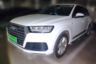 奥迪Q7 2016款 40 TFSI S line运动型