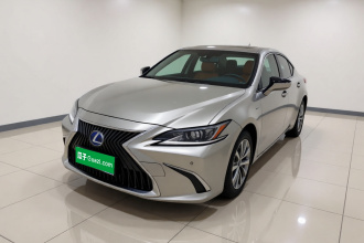 雷克萨斯ES 2021款 300h 卓越版