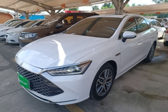 比亚迪 秦PLUS 2021款 DM-i 55KM 旗舰型