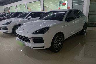 保时捷 Cayenne新能源 2023款 Cayenne E-Hybrid 2.0T 铂金版