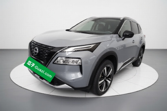 日产 奇骏 2023款 e-POWER 超混双电机四驱至尊版