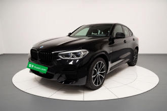 宝马X4 2020款 xDrive25i M越野套装
