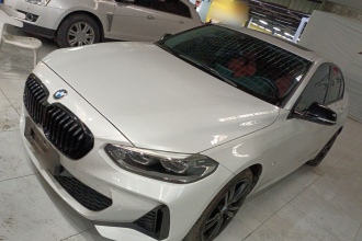 宝马1系 2021款 125i M运动曜夜版