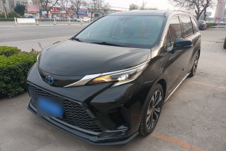 丰田 格瑞维亚 2022款 2.5L混动 尊爵版