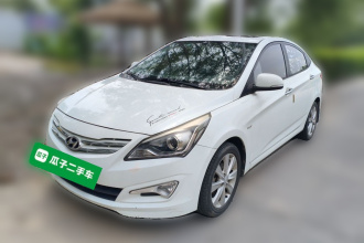 现代 瑞纳 2014款 1.4L 手动顶级型TOP
