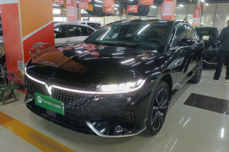 岚图汽车 岚图追光 2024款 PHEV 四驱超长续航旗舰版