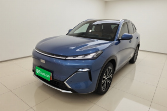 吉利银河 银河星舰7 EM-i 2025款 120km 领航版