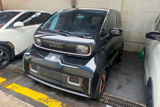 宝骏KiWi EV 2022款 艺术家轻享版 三元锂