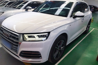 奥迪Q5L 2020款 40 TFSI 荣享时尚型