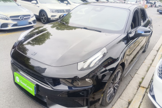 领克03 2022款 03+ 2.0TD 自动驭风版