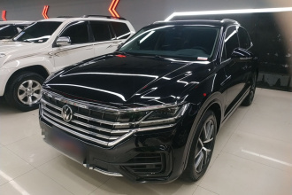 大众 途锐 2022款 3.0TSI 锐享版 经典运动套装